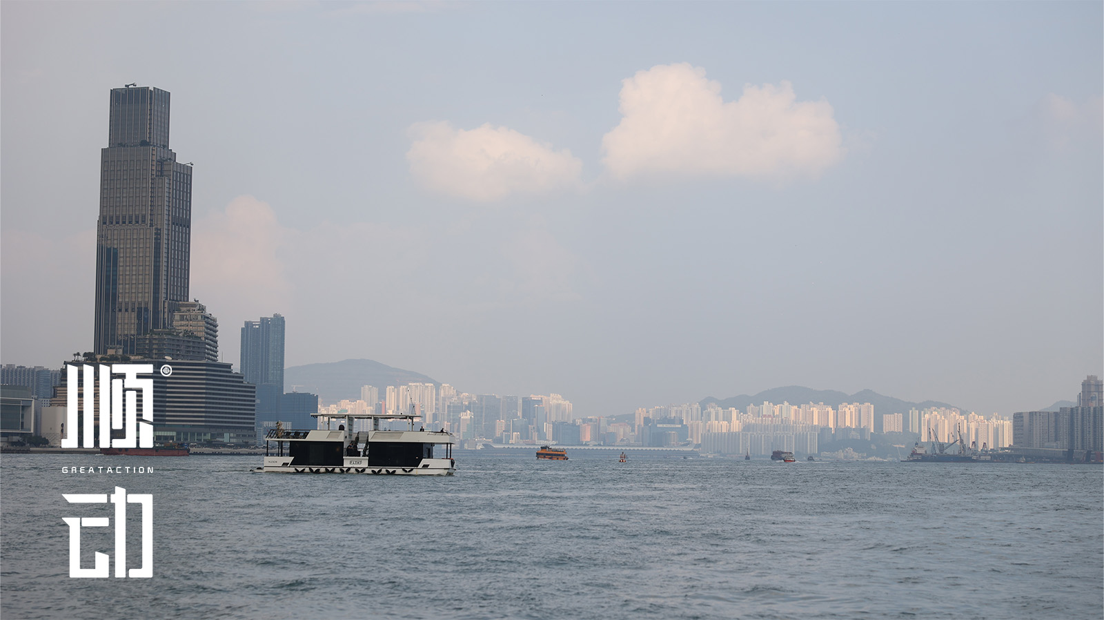 順動赴香港維多利亞港進行宣傳片拍攝