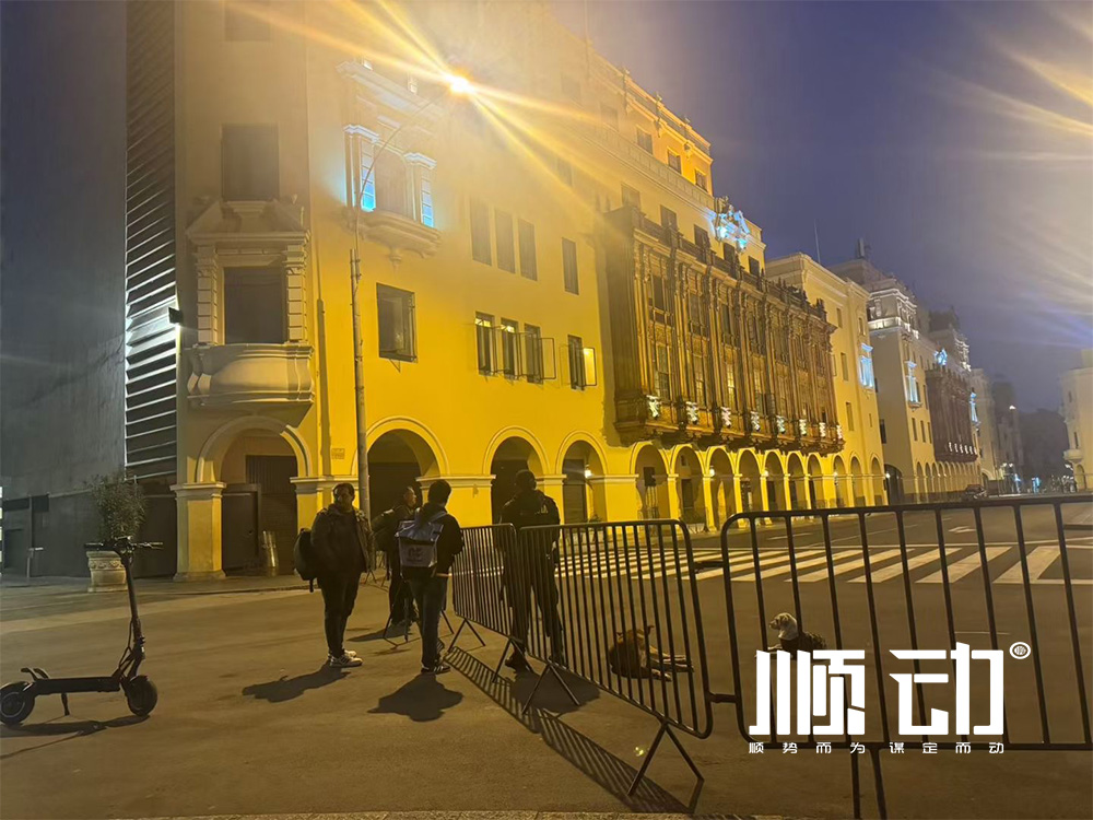 順動廣告遠(yuǎn)赴中遠(yuǎn)海運(yùn)錢凱港拍攝花絮 順動廣告遠(yuǎn)赴中遠(yuǎn)海運(yùn)錢凱港拍攝花絮