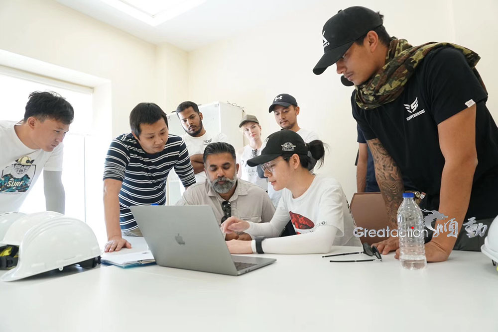 中遠(yuǎn)海運(yùn)集團(tuán)阿布扎比碼頭拍攝花絮